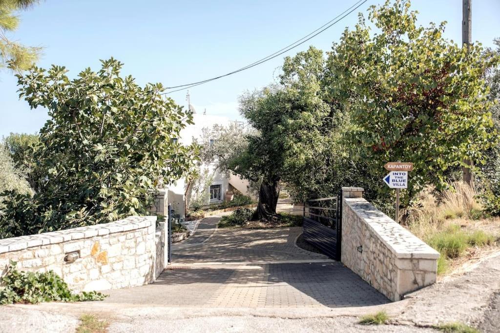 Karantou Villa Tirós Buitenkant foto