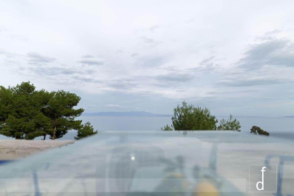 Karantou Villa Tirós Buitenkant foto