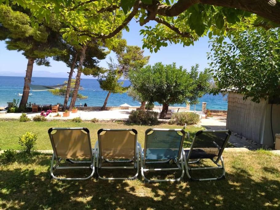 Karantou Villa Tirós Buitenkant foto